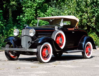 1932 Ford V8 Deluxe Roadster (18-40)