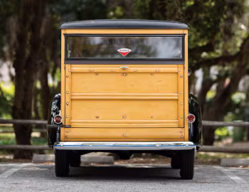 1939 Ford V8 Deluxe Station Wagon (91A-79)