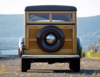 1940 Ford V8 Deluxe Station Wagon (01A-79B)