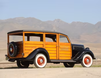 1935 Ford V8 Deluxe Station Wagon (48-790)