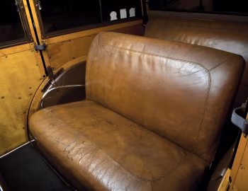 Interior 1939 Ford V8 Deluxe Station Wagon (91A-79)