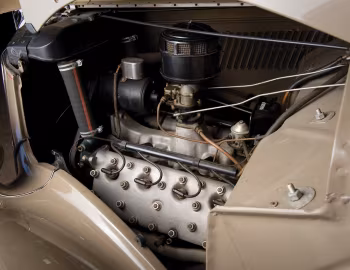 Bajo el capó 1936 Ford V8 Deluxe Station Wagon (68-790)