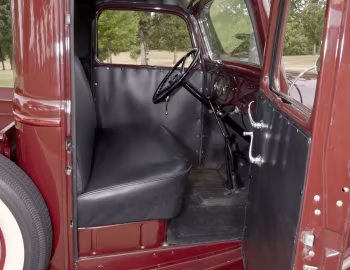 Interior 1935 Ford V8 Model 50 Pickup (830)