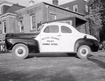 1942 Ford V8 Super Deluxe Coupe Police (21A-77B)