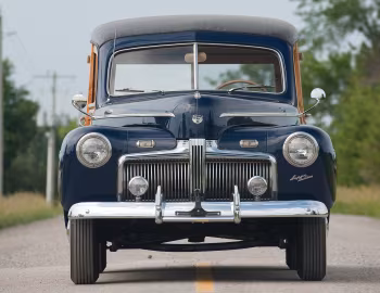 1942 Ford V8 Super Deluxe Station Wagon (21A-79B)
