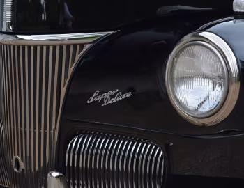 1941 Ford V8 Super Deluxe Tudor Sedan (11A-70B)