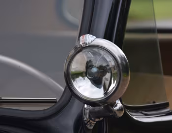 1941 Ford V8 Super Deluxe Tudor Sedan (11A-70B)