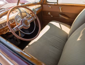 Panel frontal 1942 Ford V8 Super Deluxe Tudor Sedan (21A-70B)