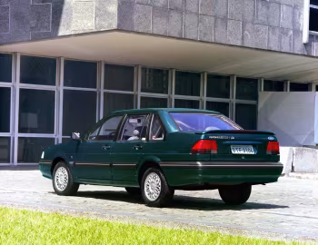Ford Versailles 4-door Ghia '1996