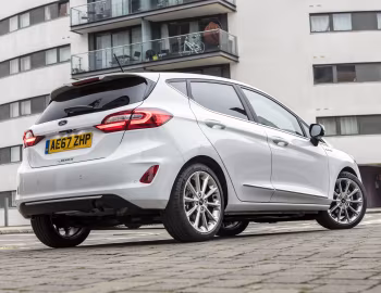 Ford Fiesta Vignale 5-door [UK-spec] '2017–21