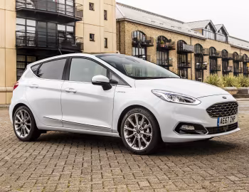 Ford Fiesta Vignale 5-door [UK-spec] '2017–21