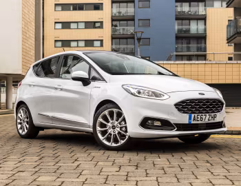Ford Fiesta Vignale 5-door [UK-spec] '2017–21