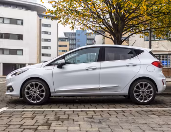 Ford Fiesta Vignale 5-door [UK-spec] '2017–21
