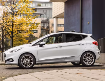 Ford Fiesta Vignale 5-door [UK-spec] '2017–21