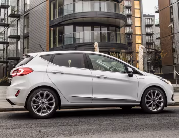 Ford Fiesta Vignale 5-door [UK-spec] '2017–21