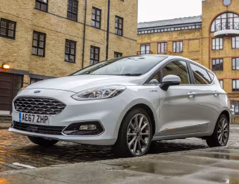 Ford Fiesta Vignale 5-door [UK-spec] '2017–21