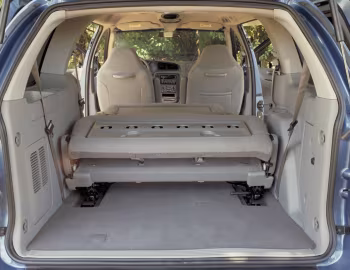 Interior 2001–03 Ford Windstar LX [North America] '2000–03