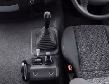 Interior Foton Auman R 4×2 Tractor [Malaysia] (BJ4189) '2024–pr.