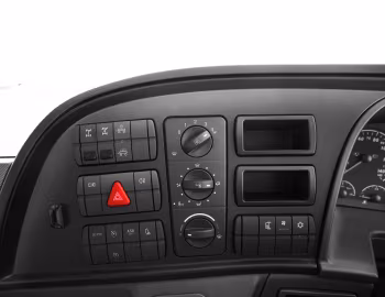 Interior Foton Auman R 4×2 Tractor [Malaysia] (BJ4189) '2024–pr.