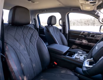 Interior Foton Tunland V9-L Hybrid [Australia] '2025–pr.