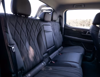 Interior Foton Tunland V9-L Hybrid [Australia] '2025–pr.