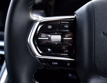 Interior Foton Tunland V9-S Hybrid [Australia] '2025–pr.