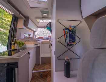 Interior 2020 Frankia Yucon 6.0 '2019–20