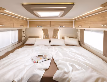 Interior 2022 Frankia Platin Final Six '05.2021–22
