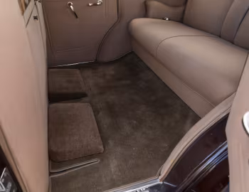 Interior 1933 Franklin Twelve Limousine (17-B)