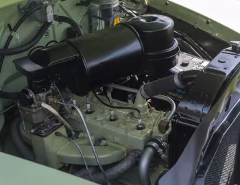 Под капотом 1950 Frazer Manhattan Sedan