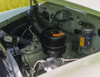 Под капотом 1950 Frazer Manhattan Sedan