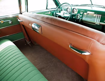 Интерьер 1951 Frazer Manhattan Hardtop Sedan (F5161) '08.1950–51