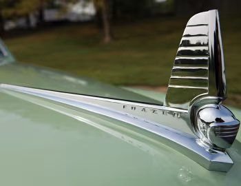Маскот 1950 Frazer Manhattan Sedan