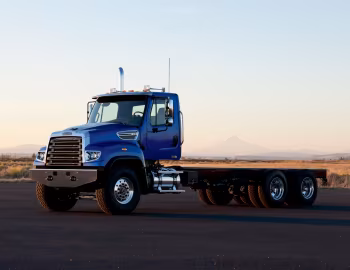 Freightliner 114SD '2011–pr.