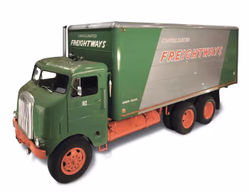 Freightliner 600 '1942–????