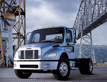 Freightliner Business Class M2 106 '2002–23