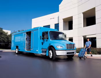 Freightliner Business Class M2 106 Beverage '2002–23