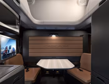 Interior Freightliner Cascadia Raised Roof '2016–18