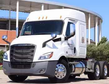 Freightliner Cascadia Mid-roof XT '2016–pr.