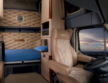 Interior Freightliner Cascadia Raised Roof '2007–pr.