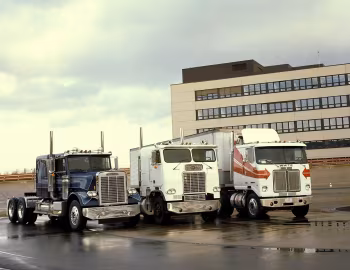 Freightliner FLC, White Road Commander, White-Freightliner WFT
