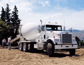 Freightliner FLD 120 SD Mixer '2003–pr.