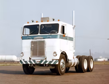 White-Freightliner WF8164T '1965