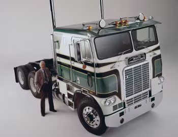 1971–77 White-Freightliner WFT8164T