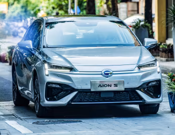 GAC Aion S '05.2019–н.в.