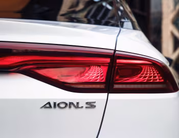 GAC Aion S '05.2019–至今
