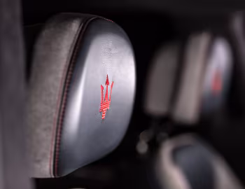 Interior Maserati Levante Black by Garage Italia Customs (M161) '2017