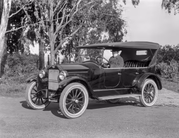 1922 Gardner Four 5-Passenger Touring