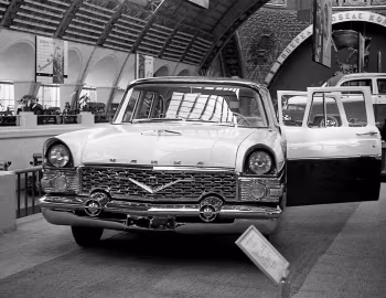 ГАЗ-13 "Чайка" '06.1957–58
