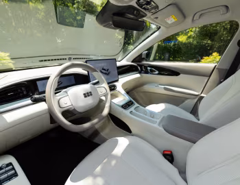 Интерьер Geely E2 [EU-spec] '2026